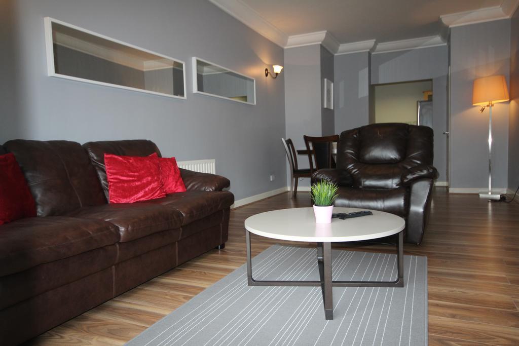 Apartment Ifsc City